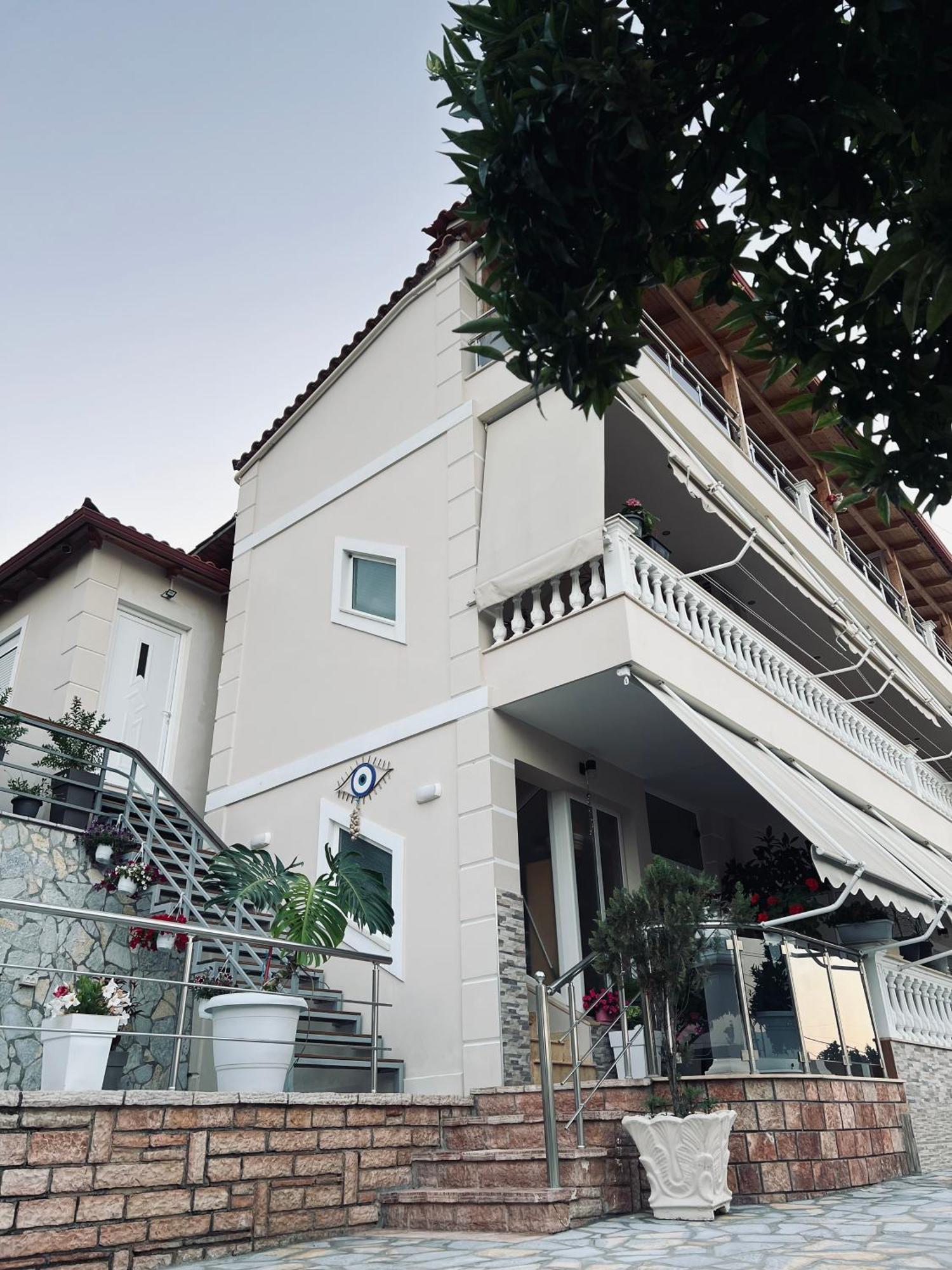 Amazing Familiar Apartments And Rooms Saranda Zewnętrze zdjęcie
